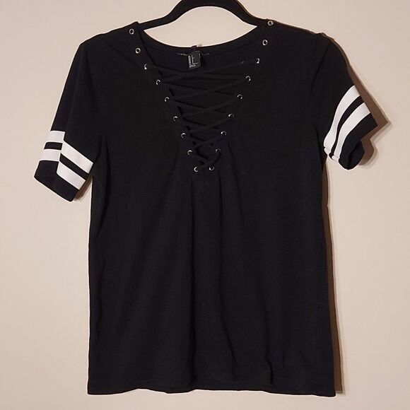 Forever21 laceup front top sz. S - Picture 1 of 3
